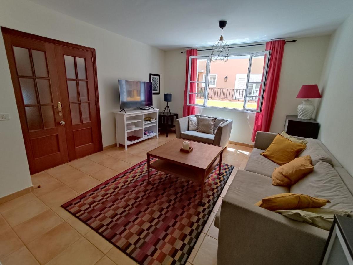 Cheerful 3 Bedroom Town House With Garage Tegueste Exterior photo